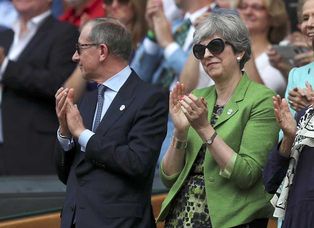 ترزا می نخست وزیر انگلیس و همسرش فیلیپ می