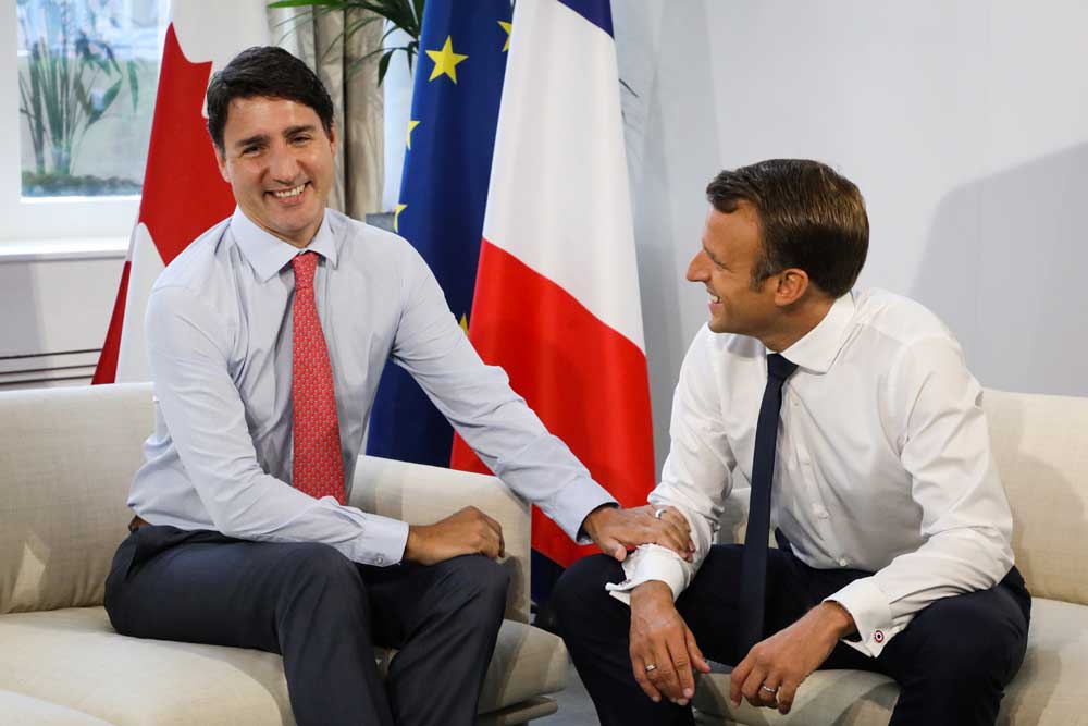 امانوئل ماکرون و جاستین ترودو نخست‌وزیر کانادا