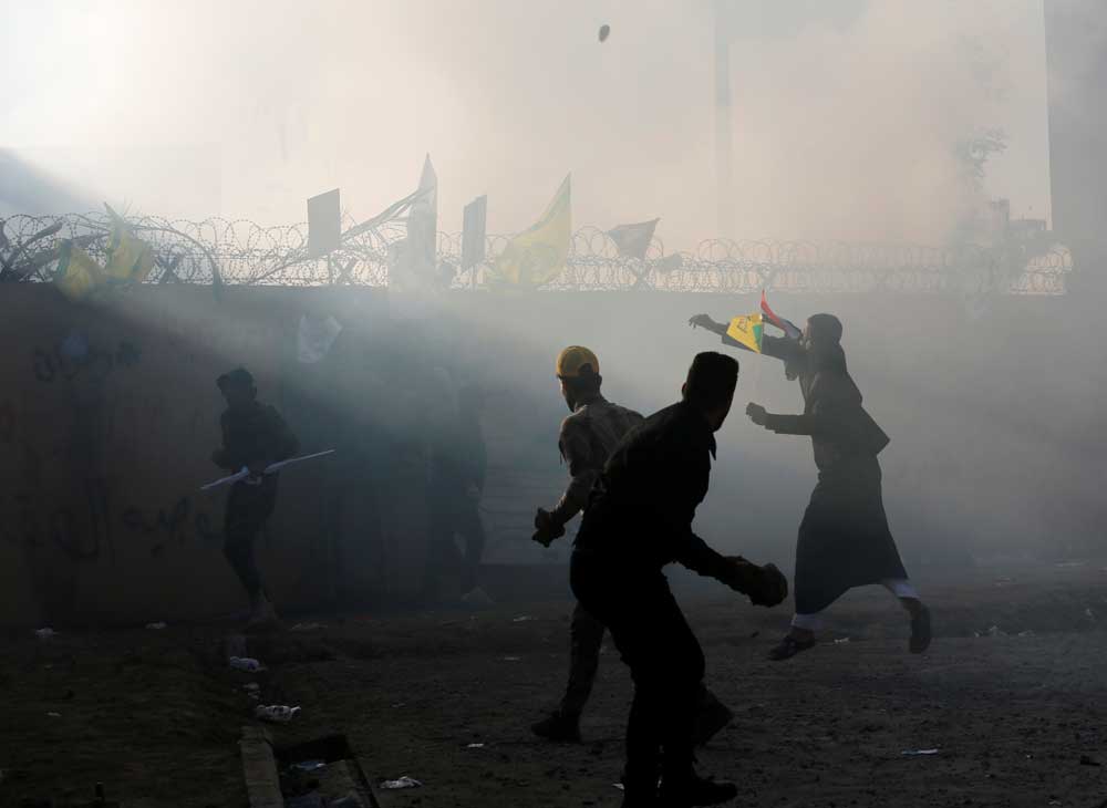 شبه‌نظامیان و نیروهای وابسته به جمهوری اسلامی و حزب‌الله و گروه‌های شیعه با شلیک گاز اشک‌آور رانده شدند؛ ۳۱ ژانویه ۲۰۱۹