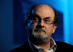 واکنش شاهزاده رضا پهلوی به ترور سلمان رشدی؛ این حمله، نماد ماهیت رژیمی است که به آن الهام بخشیده است