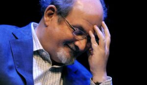 سرور کسمائی نویسنده: نویسندگان ایرانی نمی‌بایست خطر سوء قصد به سلمان رشدی را فراموش می‌کردند