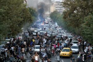 ادامه اعتراضات سراسری؛ ادعای آرزومندانه‌ی حسین امیرعبداللهیان: در ایران تغییر رژیم صورت نخواهد گرفت!