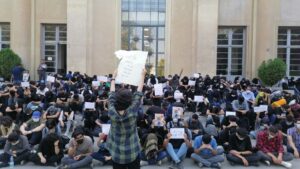 شنبه‌ نهم مهرماه؛ دانشجویان در ۱۱۱ دانشگاه اعتصاب و در بیش از ۳۰ دانشگاه تجمع کردند