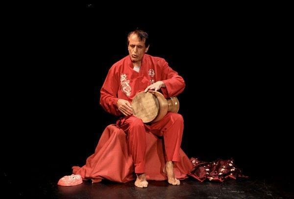 صدرالدین زاهد در نمایش «افسانه ببر»/ لندن 2014