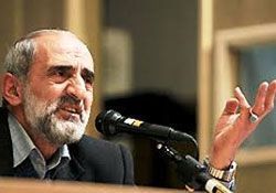 حسین شریعتمداری مدیر مسئول کیهان تهران معروف به «ارگان بیت رهبری»