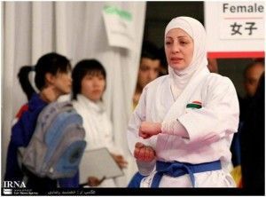در مارس 2008 هلن سپاهی به دلیل داشتن حجاب اجباری از مسابقات کاراته قهرمانی جهان در توکیو اخراج شد