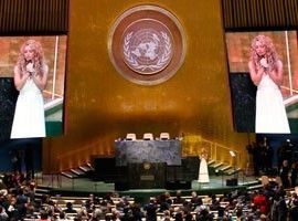 وقتی شنیدن صدای شکیرا معصیت، دست دادن با اوباما جاسوسی و «برجام» جام زهر میشود