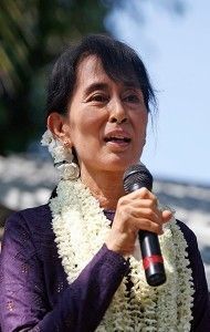 حضور آنگ سان سوچی انتخابات برمه را دارای ارزش خبری می‌کند
