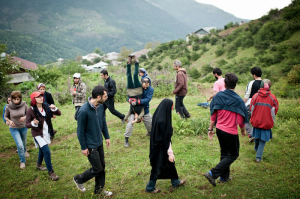 گروه‌هایی که برای تمرین تئاتر به طبیعت پناه می‌برند
