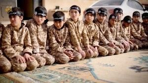 استفاده از کودکان زیر ۱۵ سال در جنگ از نمونه‌های روشن جنایت جنگی محسوب می‌شود