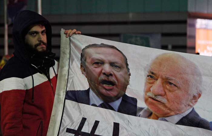 طرفداری از گولن، دسامبر ۲۰۱۳، استانبول Reuters©