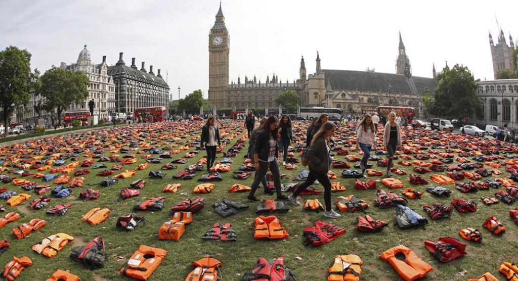 جلیقه نجات پناهجو پارلمان لندن 