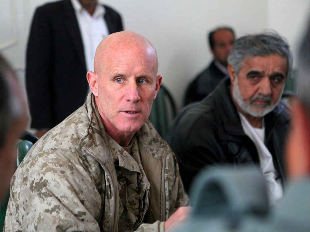عکس: ژنرال هاوارد در زرنج افغانستان ششم ژانویه 2011