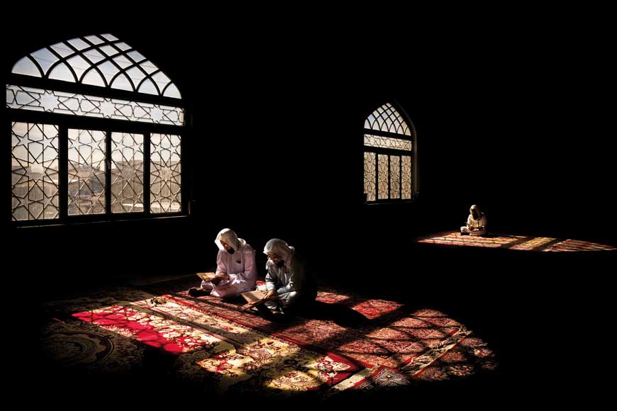 ©-Farnaz-Damnabi---Prayers,-2018---Courtesy-of-29-ARTS-IN-PROGRESS-gallery