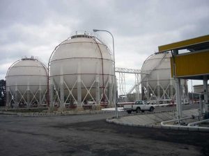 گُم شدن روزانه چهارهزار تن گاز مایع در ایران! یک کارشناس نفت:‌ این اتفاق در فرآورده‌های نفتی نیز می‌افتد!
