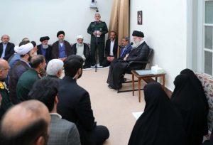 علی خامنه‌ای: «مدافعان حرم مایه‌ی نجات» نظام هستند؛ طرفداران سعید جلیلی می‌گویند او در امتداد راه «حاج قاسم» است