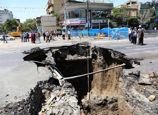 فرونشست پدیده «انسانساز» است؛ احداث کارخانه آببر فولاد در نیشابور با بزرگترین شکاف فرونشستی شناختهشده کشور