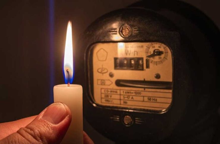 تأکید بر ادامه قطع برق در بهار و تابستان سال جدید