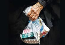 اعتراض شهروندان به تداوم گرانی و کمبود دارو؛ افزایش ۱۲ برابری قیمت دارو در راه است