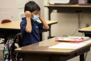 تعطیلی چند استان ایران به علت آلودگی هوا و شیوع آنفولانزا