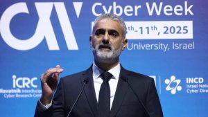 یک مقام امنیتی اسرائیل: نخستین جنگ سایبری تمامعیار به زودی در خاورمیانه رخ میدهد