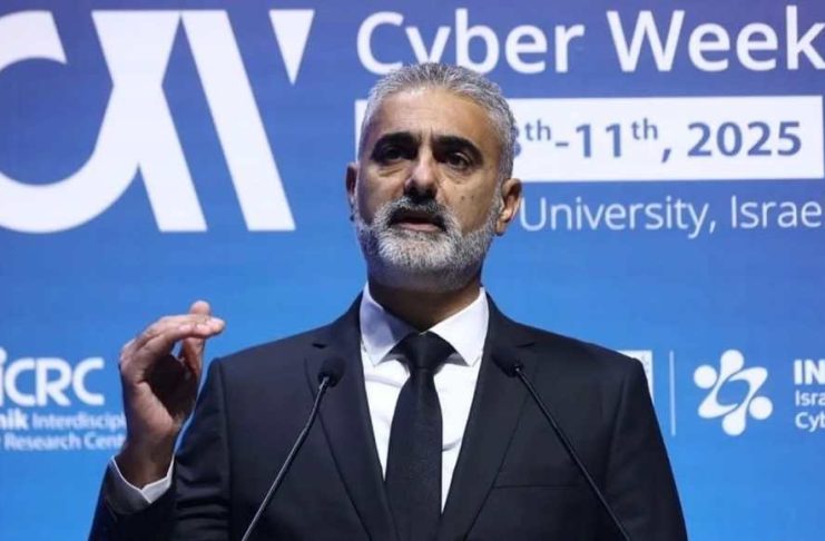 یک مقام امنیتی اسرائیل: نخستین جنگ سایبری تمامعیار به زودی در خاورمیانه رخ میدهد