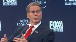 هشدار وزیر خزانه‌داری آمریکا: اگر ایرانی بودم، پولم را از کشور خارج می‌کردم