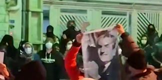 در اعتراضات دیماه ۴۰۴ چه گذشت؛ بخش دوم: در خیابان کوچک ما ۲۰ نفر را کشتند، فستفودی محله، پسر طلافروش، همسر تابلوساز و …