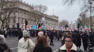 گردهم آیی بزرگ ایرانیان در برابر دفتر نخست وزیری بریتانیا
