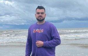 فرزند ایران، جانفدای میهن، ارشیا رشیدیان نوه سرباز کشته شده در جنگ ایران و عراق