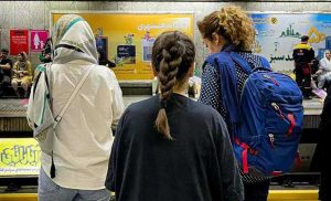 گزارش ویژه؛ بحرانی‌تر شدن وضعیت اشتغال زنان در فضای امنیتی پس از اعتراضات دی۴۰۴