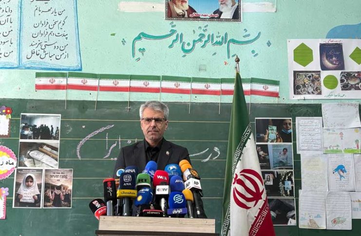 جمهوری اسلامی استفاده از مدارس به عنوان «سپر» را تأیید کرد