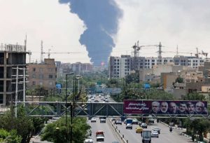 گزارش میدانی از ایران در شرایط جنگی؛ از خدمات‌رسانی خیران به خانواده‌های نیازمند تا بالا رفتن قیمت املاک در شمال