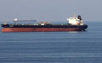 ادامه افزایش قیمت جهانی نفت؛ ابهام درباره سرنوشت حملونقل دریایی در تنگه هرمز