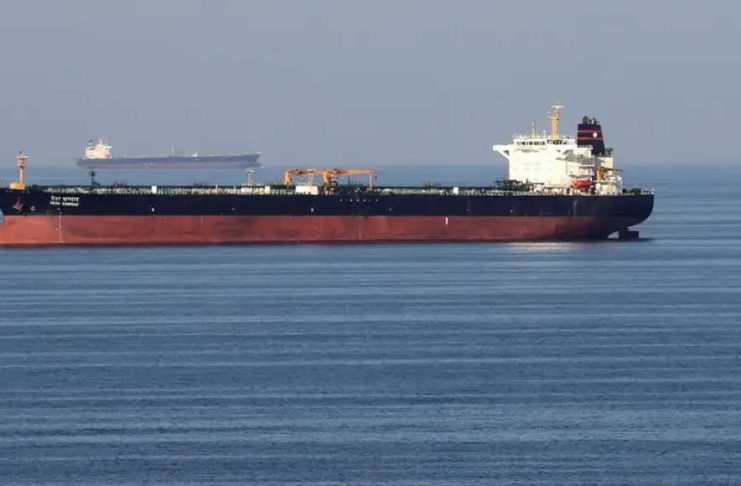 ادامه افزایش قیمت جهانی نفت؛ ابهام درباره سرنوشت حملونقل دریایی در تنگه هرمز