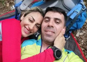 صالحه اکبری، تکنسین اتاق عمل و کوهنورد، با شلیک مأموران سرکوب در خانهاش جان باخت