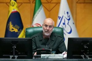 پولیتیکو: آمریکا در حال سنجش گزینه‌های داخلی رهبری در ایران است، اگر افراطی باشند حذف می‌شوند