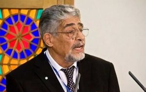 جلیل دوستخواه شاهنامهپژوه، ایرانشناس و مترجم اوستا درگذشت