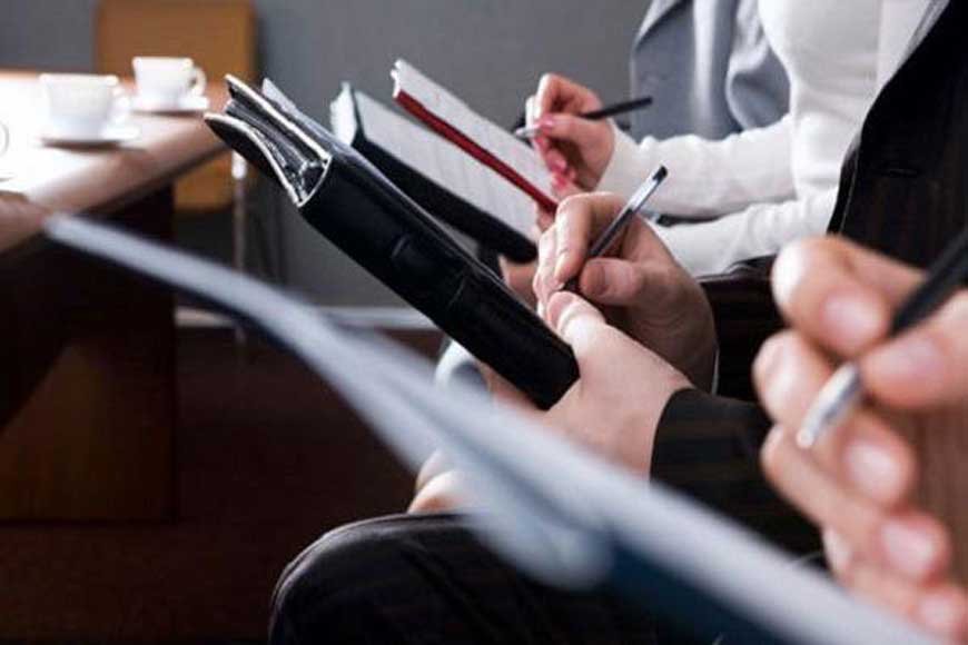 انجمن صنفی روزنامه‌نگاران تهران: کارکنان رسانه‌ها تحت فشار معیشتی هستند