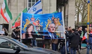 تجمع ایرانیان ساکن بریتانیا مقابل سفارت اسرائیل در لندن