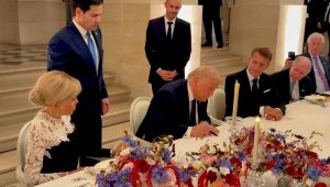ترامپ و پزشکیان متن اولیه تفاهمنامه ۱۴ بندی «پایان جنگ» را امضاء کردند