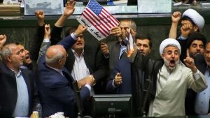 آمریکا با ماندن جمهوری اسلامی چقدر ضرر می‌کند؟