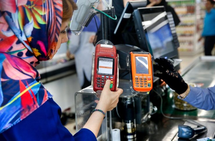 خسارت بیش از ۱۰۰ هزار میلیارد تومانی اقتصاد ایران بهعلت اختلال خدماتدهی بانکها؛ دولت چه سودی از این اختلال میبرد؟