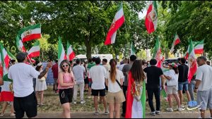 «ضحاک در گور»؛ برگزاری گردهمایی آخرین روز فراخوان «هفته جهانی اقدام برای ایران آزاد» در لندن