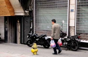 احتمال بروز تورم ۱۵۰ درصدی در اقتصاد ایران تا پایان سال