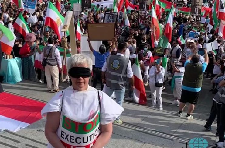 برگزاری تجمع «سهشنبههای نه به اعدام» مقابل دفتر نخست وزیری بریتانیا