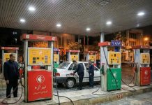 تحمیل بار کمبود بنزین به تنگدستان با قطع سهمیه سوخت اتومبیلهای فرسوده؛ مالکان اتومبیل: توان خرید اتومبیل نو نداریم!