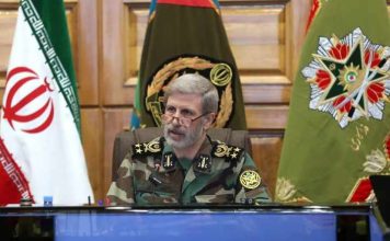 فرمانده ارتش جمهوری اسلامی: هرکسی یک نیروی آمریکایی را بُکشد ۳۰ هزار دلار جایزه میگیرد