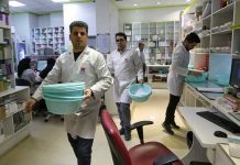 بحران کمبود و گرانی دارو عمیقتر میشود؛ بدهی ۷۷ هزار میلیارد تومانی به داروخانهها