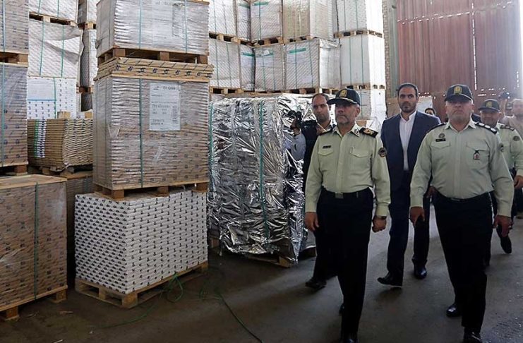 برخوردهای «پلیسی- امنیتی» به بهانه «احتکار کالا» همزمان با تشدید بحران اقتصادی